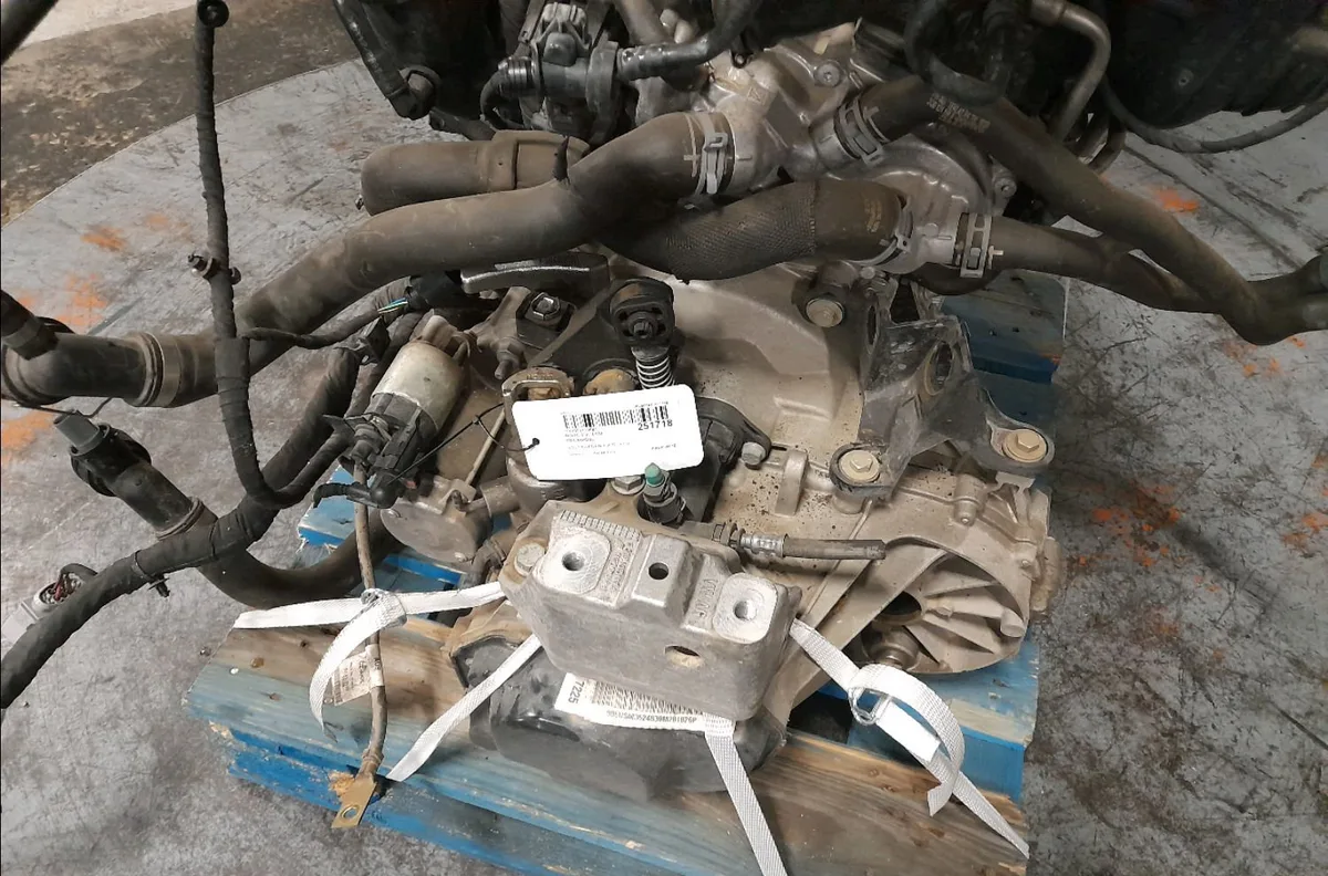 Boîte de vitesses manuelle Volkswagen POLO VI (AW1, BZ1, AE1) 1.0 tsi (2017) occasion