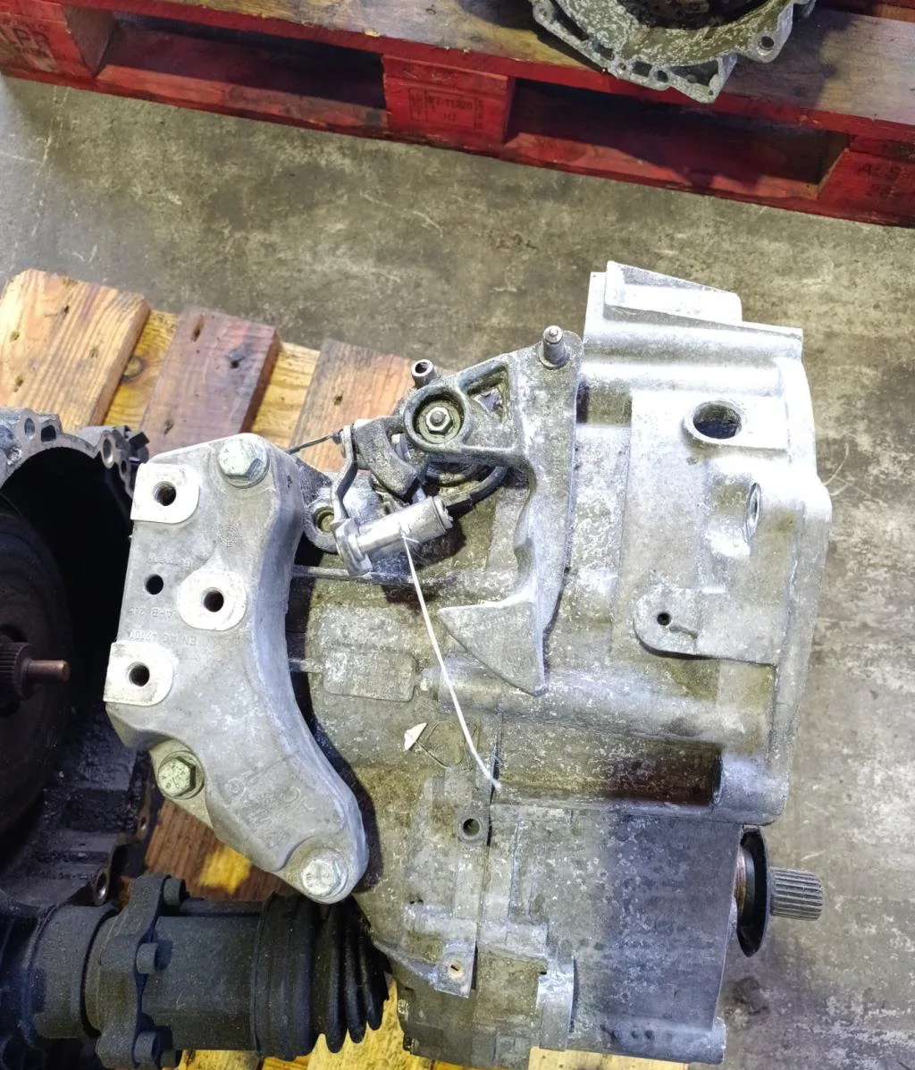 Boîte de vitesses manuelle Volkswagen TOURAN (1T1, 1T2) 2.0 tdi (2003-2010) 5 portes occasion