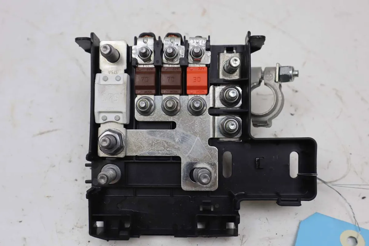 Boitier de batterie de traction Alfa romeo STELVIO (949_) 2.0 q4 (949.axa2a) (2016) occasion