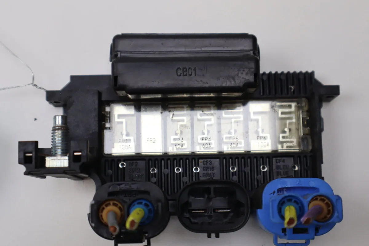 Boitier de batterie de traction Citroen C8 (EA_, EB_) 2.0 hdi 165 (2006) occasion
