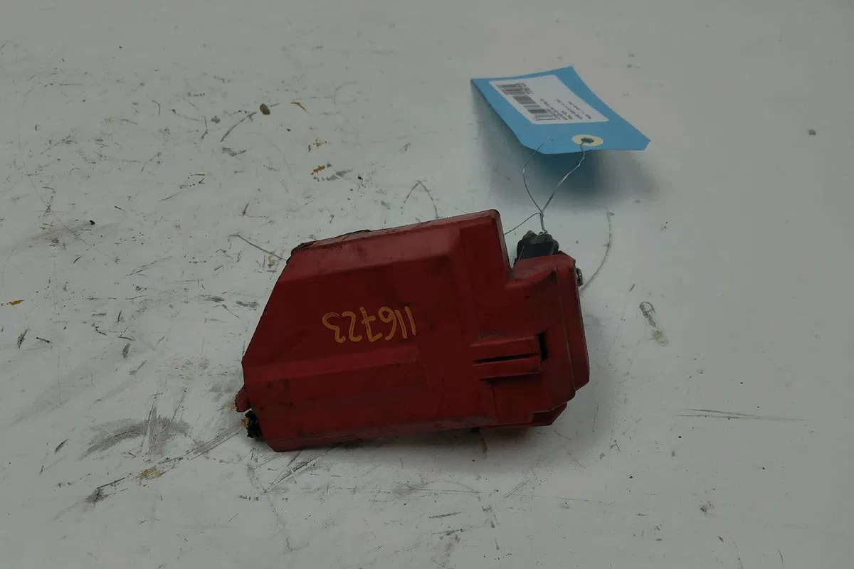 Boitier de batterie de traction Ford FIESTA VI (CB1, CCN) 1.4 tdci (2010-2012) 3 portes occasion — photo 2