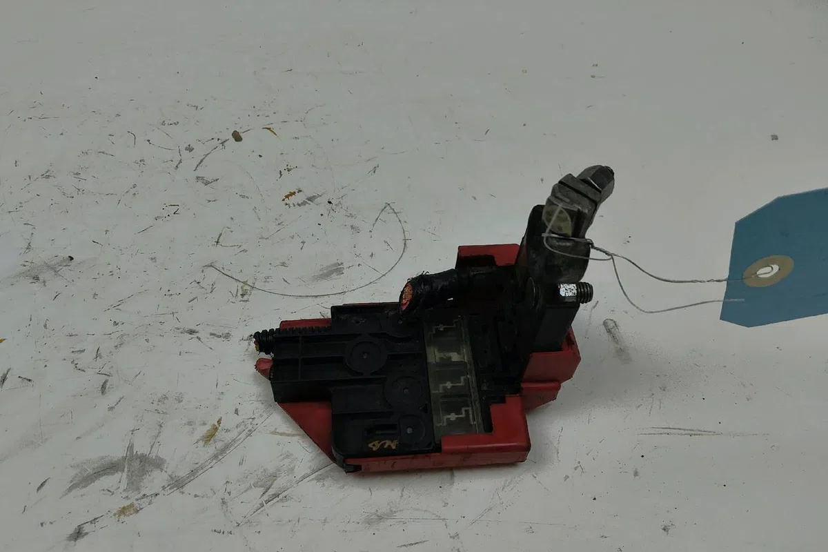 Boitier de batterie de traction Ford FIESTA VI (CB1, CCN) 1.4 tdci (2010-2012) 3 portes occasion — photo 3