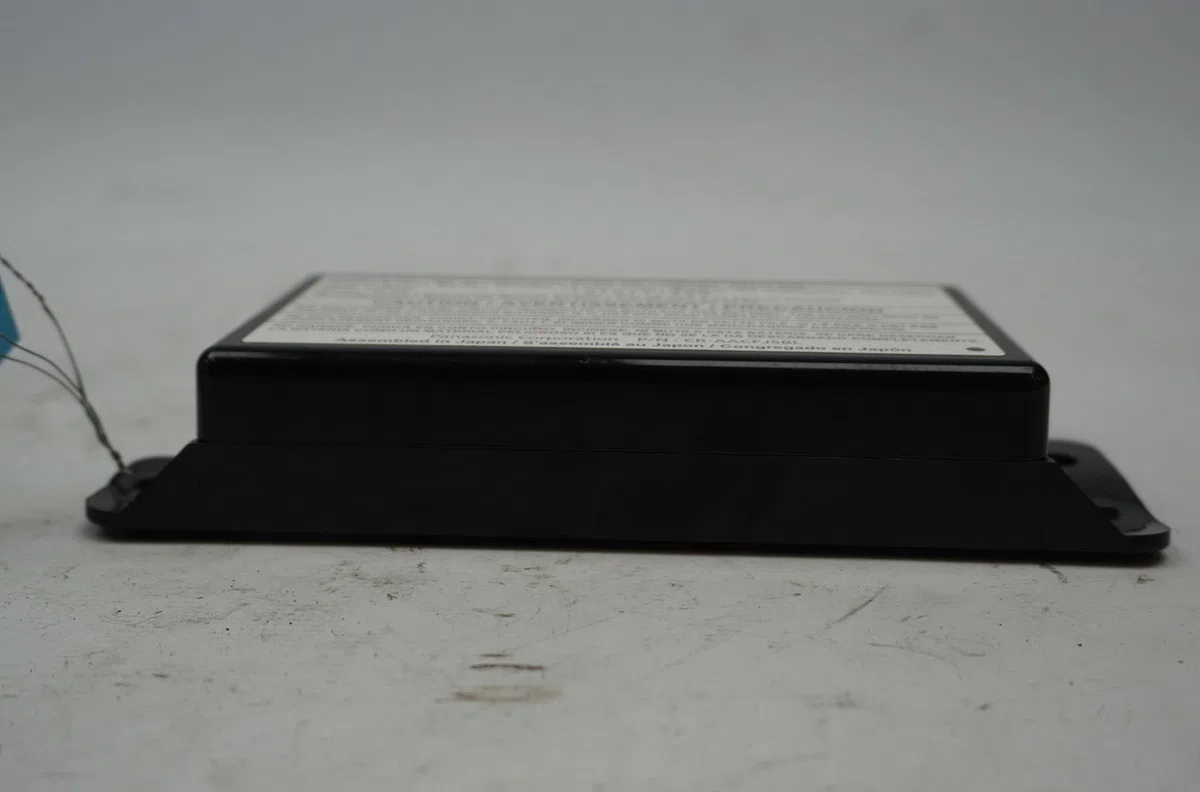 Boitier de batterie de traction Opel KARL (C16) 1.0 (2015-2018) occasion — photo 3