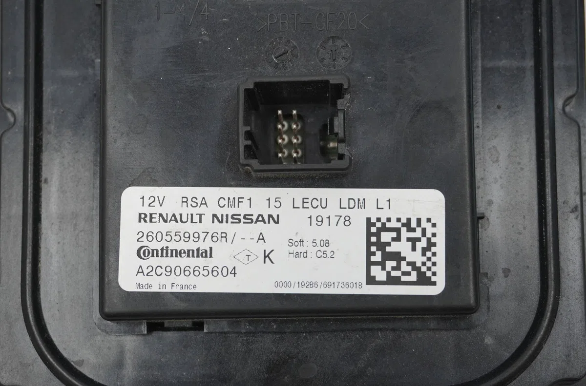 Boitier xenon phare d Renault TWINGO III (BCM_, BCA_) 0.9 tce 95 (2019) occasion