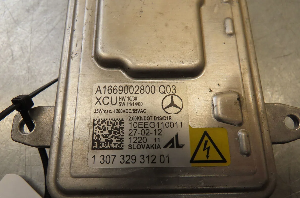 Boitier xenon phare g MERCEDES CLASSE C occasion