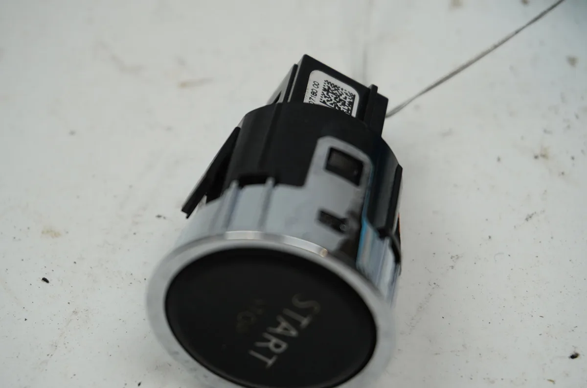 Bouton de demarrage start-stop Peugeot 3008 SUV (MC_, MR_, MJ_, M4_) 1.2 thp- puretech 130 (mrhnsm, mrhnsu, mrhnsj, mrhn