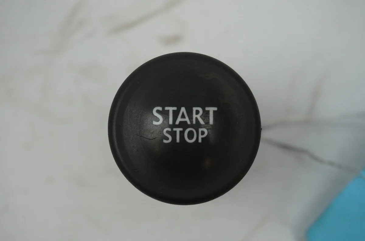 Bouton de demarrage start-stop Renault CLIO III (BR0-1, CR0-1) 2.0 16v sport (2008-2014) occasion