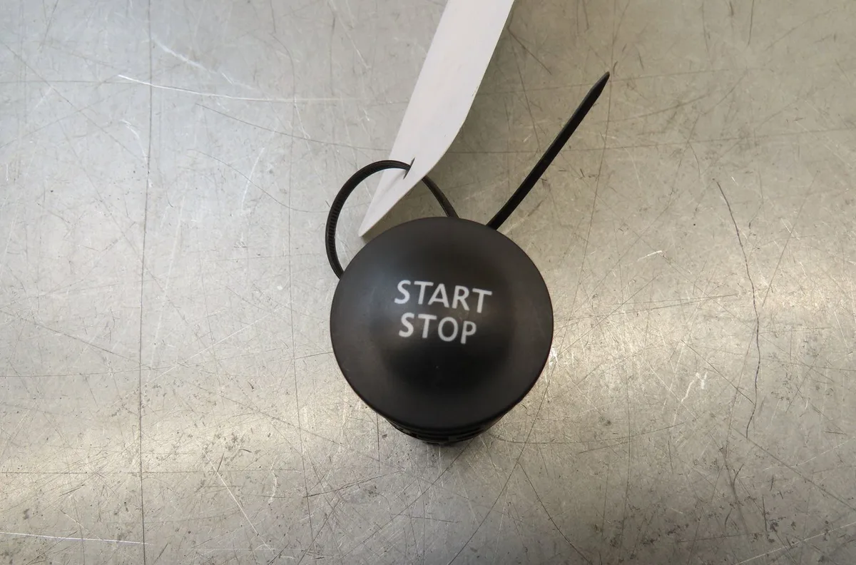Bouton de demarrage start-stop Renault CLIO IV (BH_) 1.2 16v (2012) occasion
