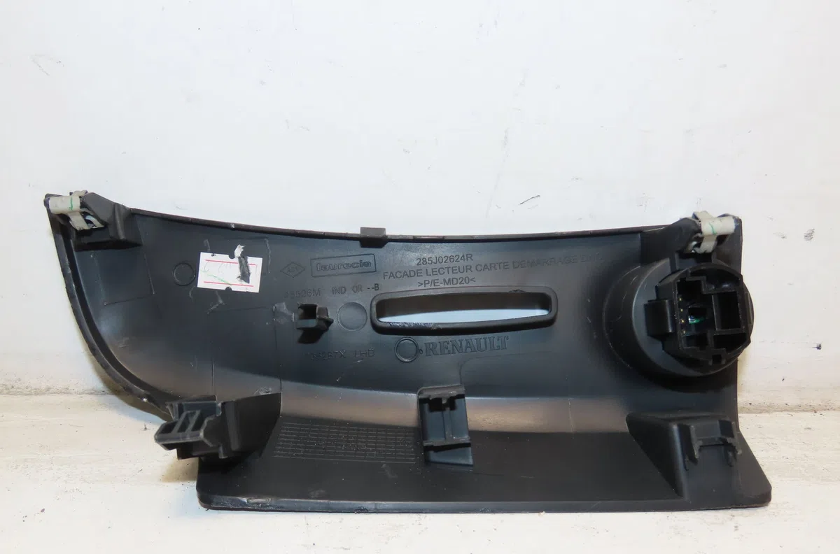 Bouton de demarrage start-stop Renault CLIO IV (BH_) 1.5 dci 75 (2012) 5 portes occasion — photo 2