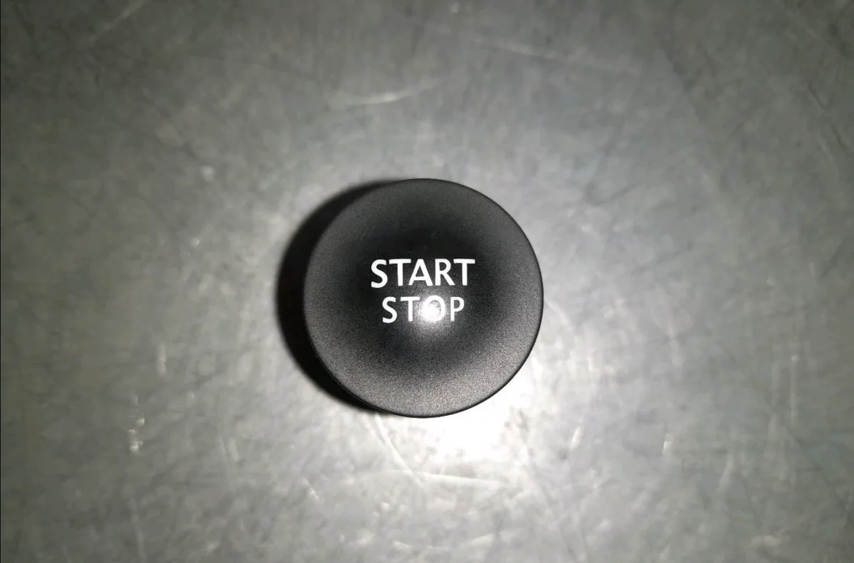 Bouton de demarrage start-stop Renault ZOE (BFM_) Zoe (2012) 5 portes occasion