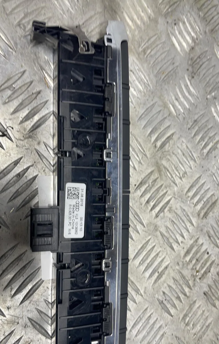 Bouton de warning AUDI A3 3 SPORTBACK PHASE 2 occasion