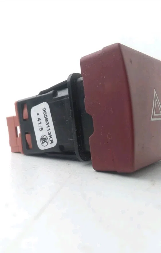 Bouton de warning Citroen BERLINGO Camionnette-Monospace (B9) 1.6 hdi 90 (2010-2017) occasion — photo 2