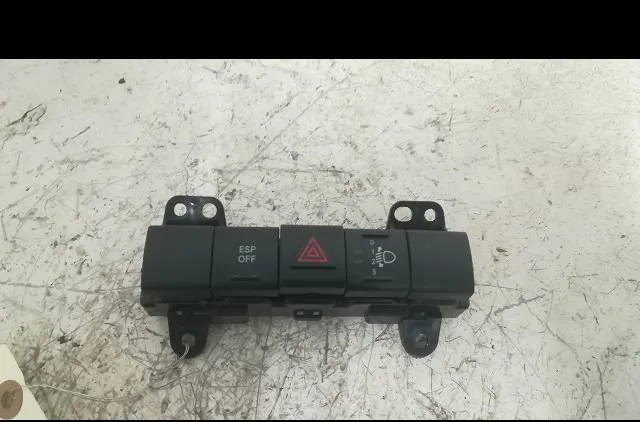 Bouton de warning Dodge CALIBER 2.0 crd (2006) occasion
