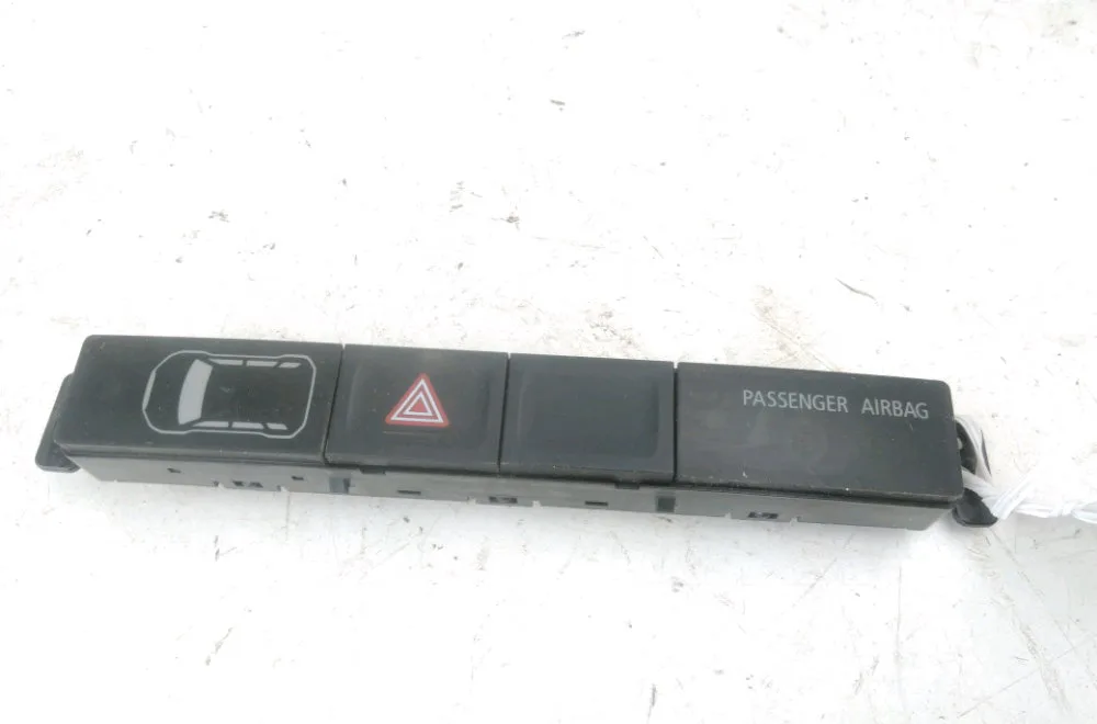 Bouton de warning Fiat FULLBACK Pick-up (502_, 503_) 2.4 d 4x4 (kt0t) (2016) occasion
