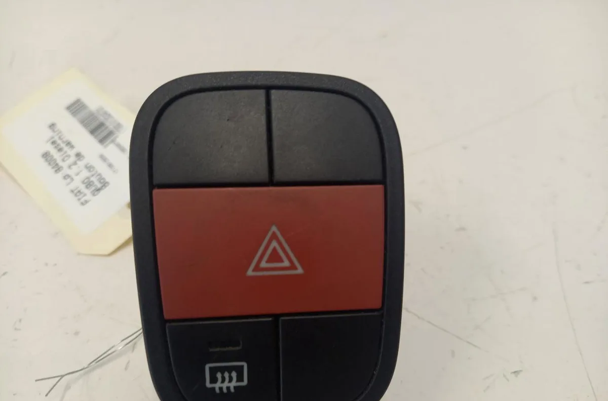 Bouton de warning FIAT QUBO occasion