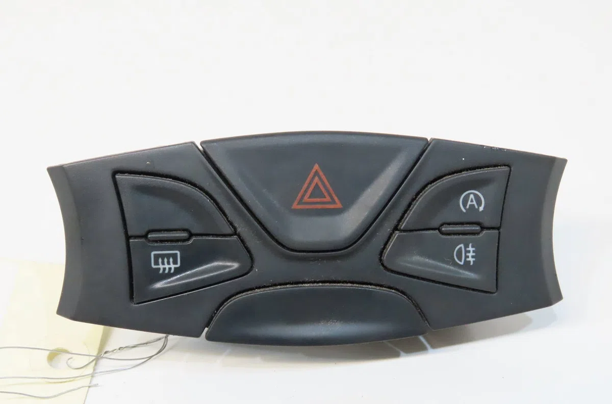 Bouton de warning Ford KA (RU8) 1.2 (2008-2016) 3 portes occasion