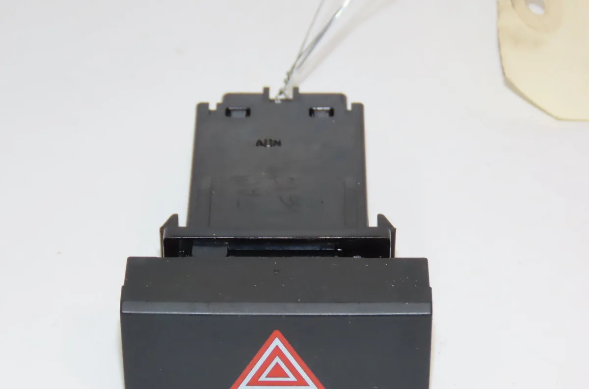 Bouton de warning Hyundai I10 II (BA, IA) 1.0 (2013) occasion