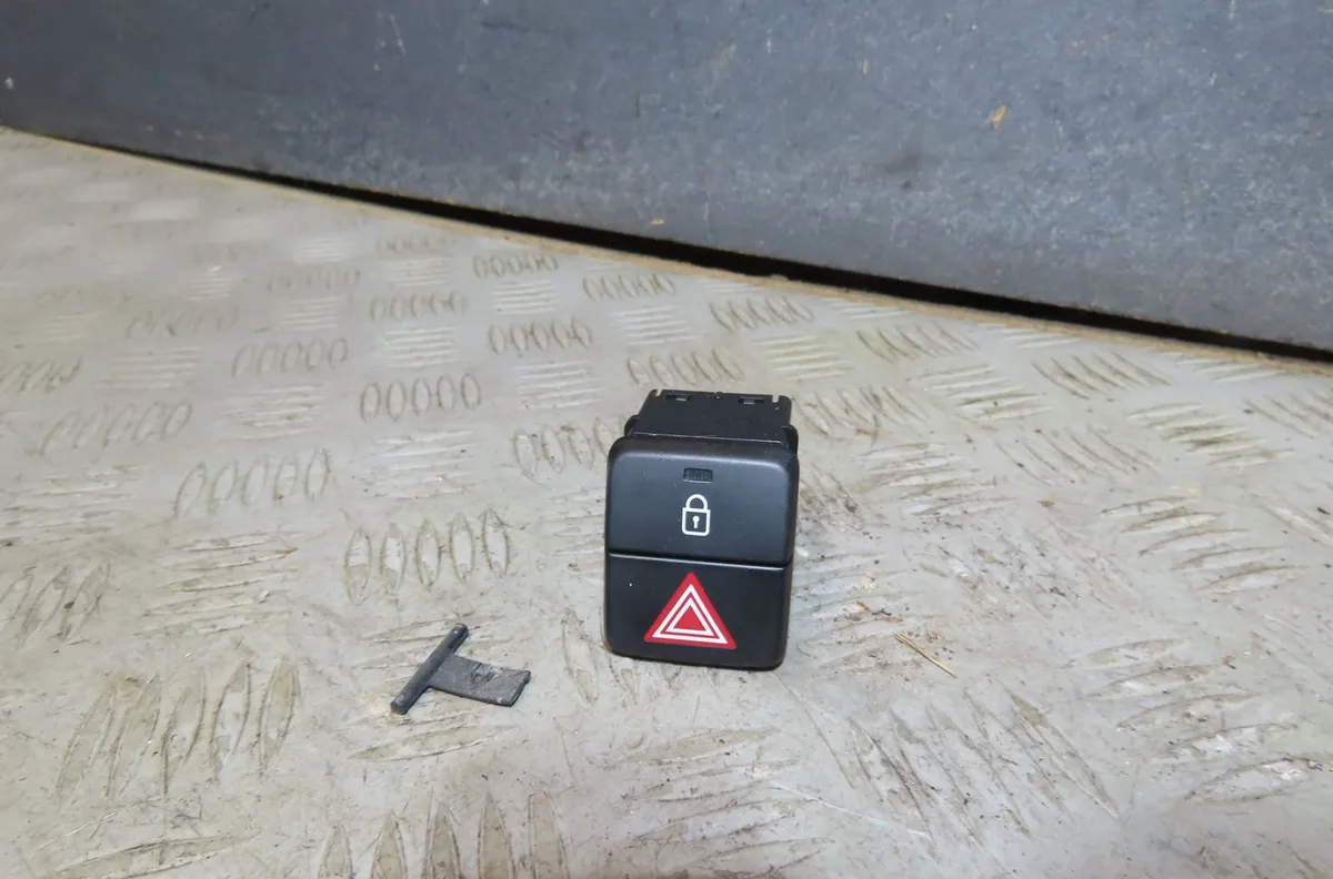 Bouton de warning Hyundai I20 II (GB, IB) 1.0 t-gdi (2016) occasion