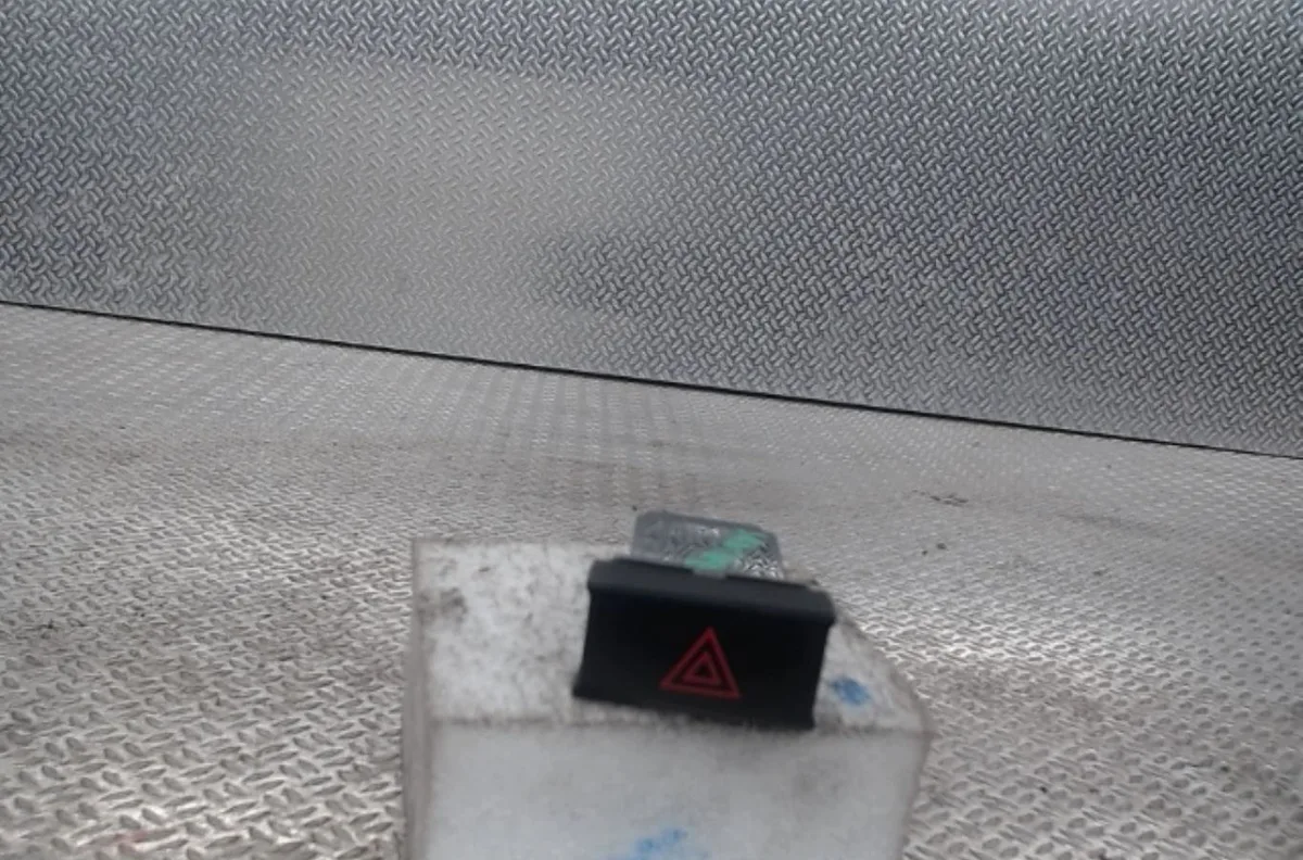 Bouton de warning HYUNDAI SANTA FE 2 SANTA FE 2 PHASE 1 occasion