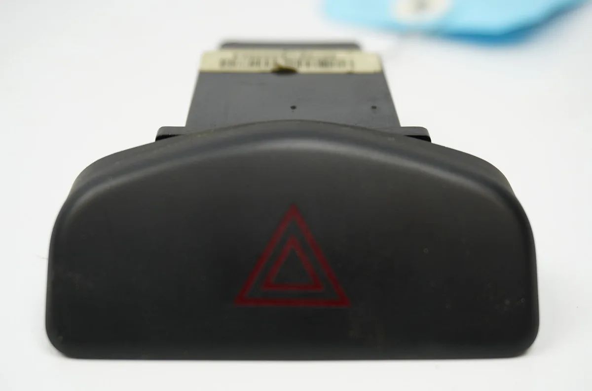 Bouton de warning Kia MAGENTIS II (MG) 2.0 crdi (2006-2010) occasion