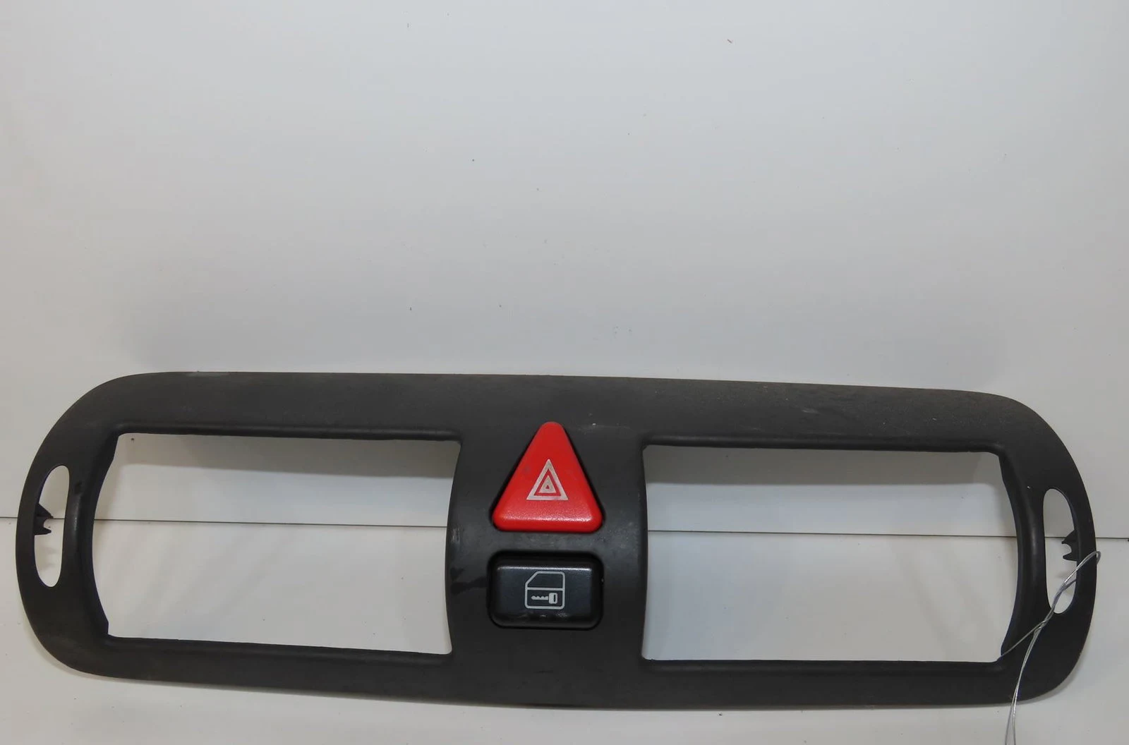 Bouton de warning Mercedes-benz VANEO (414) 1.7 cdi (414.700) (2002-2005) occasion