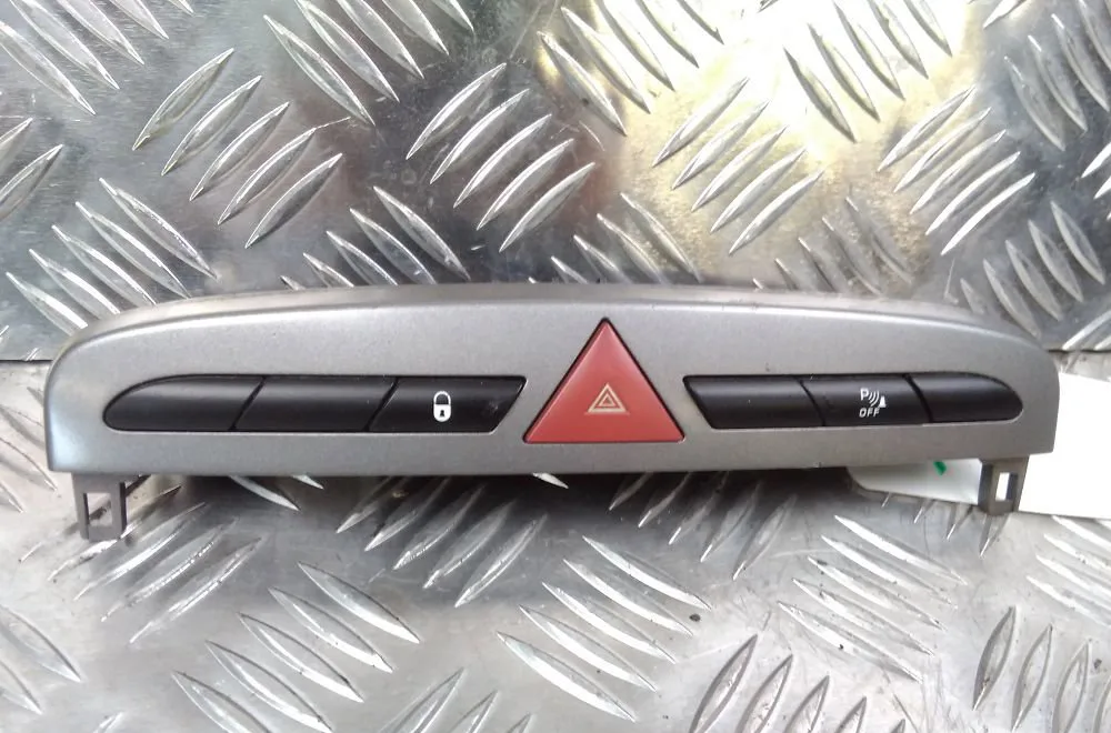 Bouton de warning PEUGEOT 308 I 2008 occasion