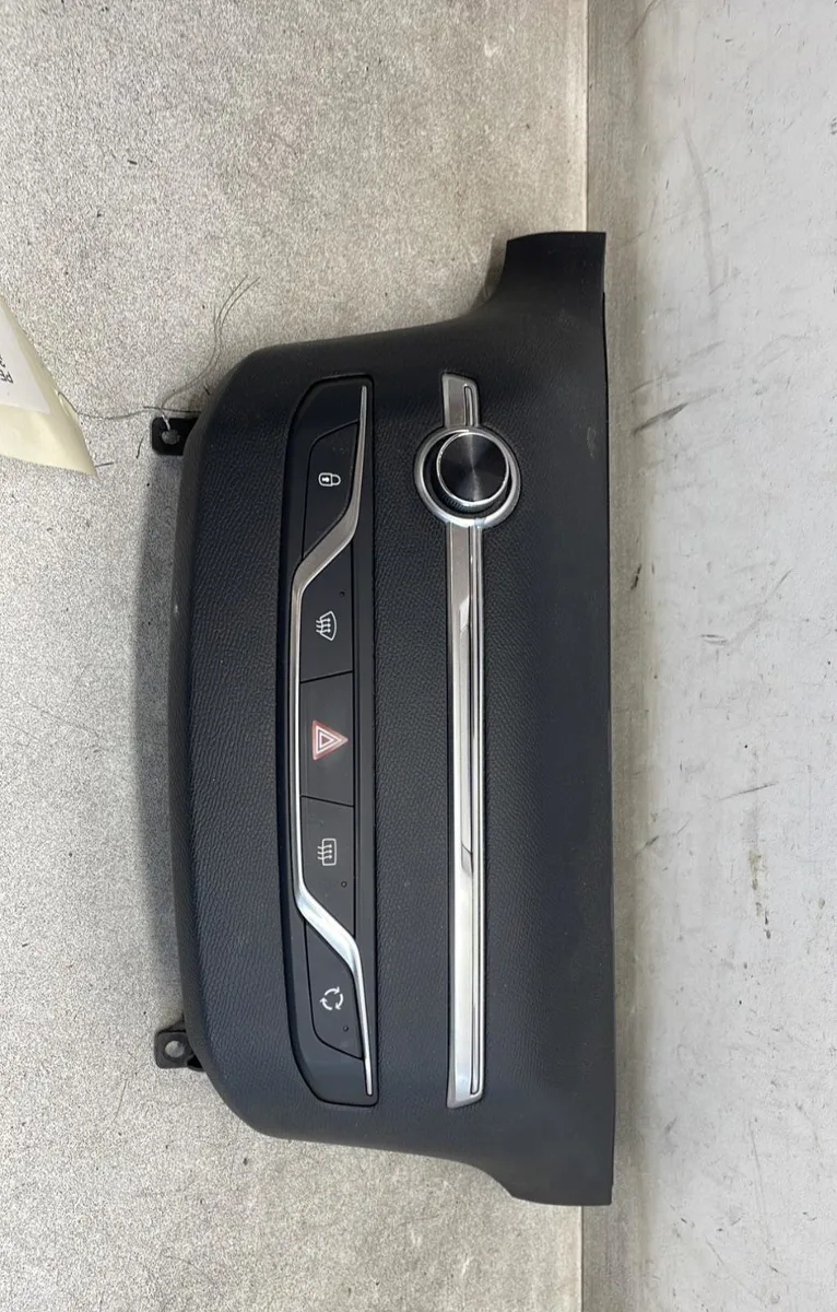 Bouton de warning Peugeot 308 SW II (LC_, LJ_, LR_, LX_, L4_) 1.6 bluehdi 120 (2014-2021) occasion