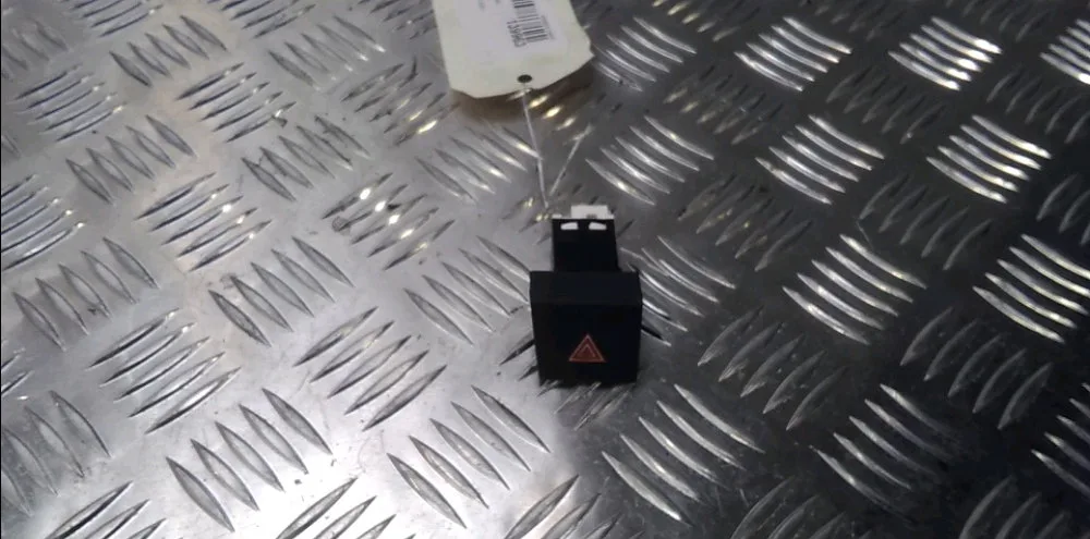 Bouton de warning Peugeot 508 I (8D_) 2.0 hdi (2010-2018) occasion