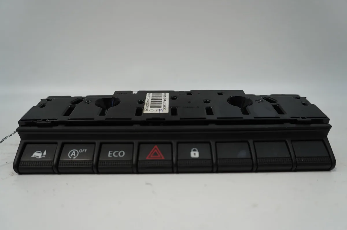 Bouton de warning Renault TRAFIC III Camionnette (FG_) 2.0 dci 130 (fgmy) (2021) occasion