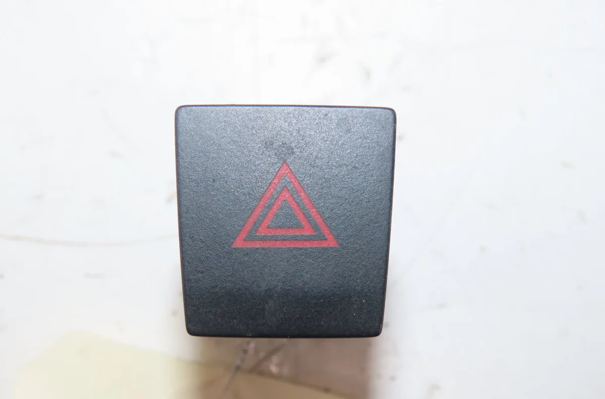 Bouton de warning Seat IBIZA V (KJ1, KJG) 1.6 tdi (2017) occasion