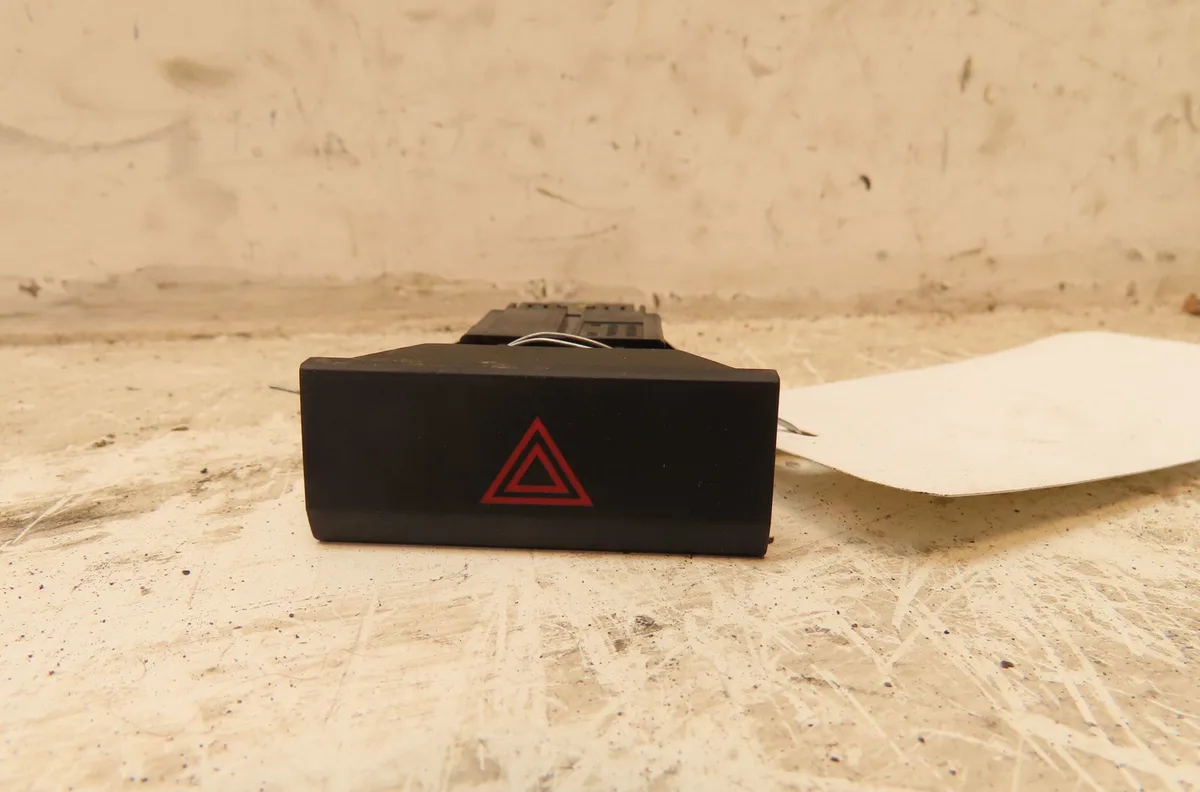 Bouton de warning Seat LEON (5F1) 2.0 cupra (2013-2020) occasion