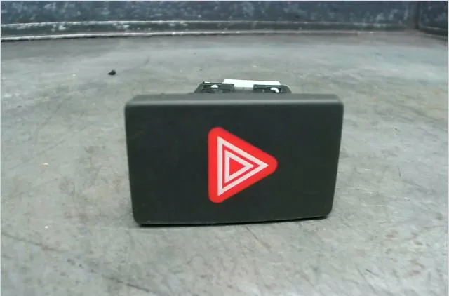 Bouton de warning Volkswagen GOLF VI (5K1) 1.4 tsi (2008-2012) occasion