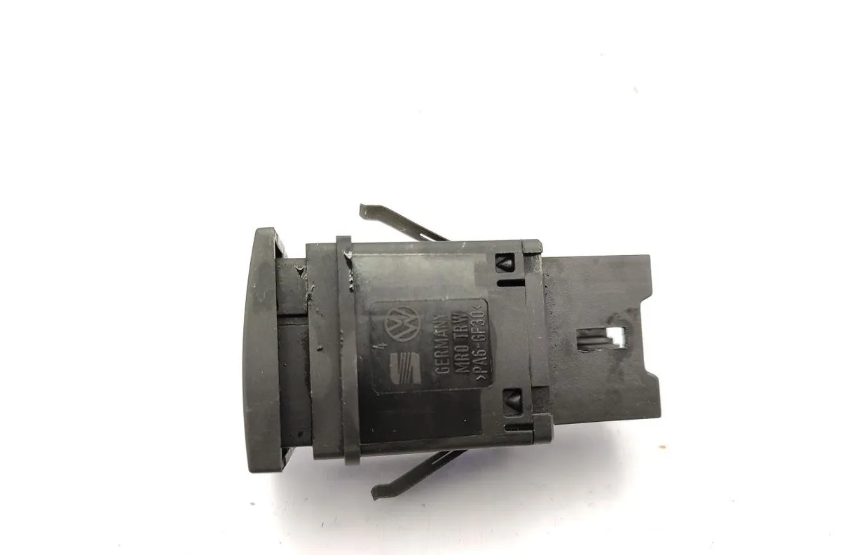 Bouton de warning VOLKSWAGEN POLO 4 PHASE 1 occasion