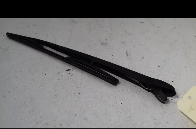 Bras essuie-glace arrière Alfa romeo 147 (937_) 1.6 16v t.spark (937.axa1a, 937.axb1a, 937.bxb1a) (2001-2010) occasion