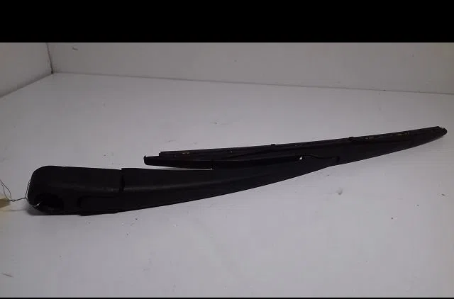 Bras essuie-glace arrière Citroën C4 GRAND PICASSO I (UA_) 1.6 hdi 110 (2010-2013) occasion