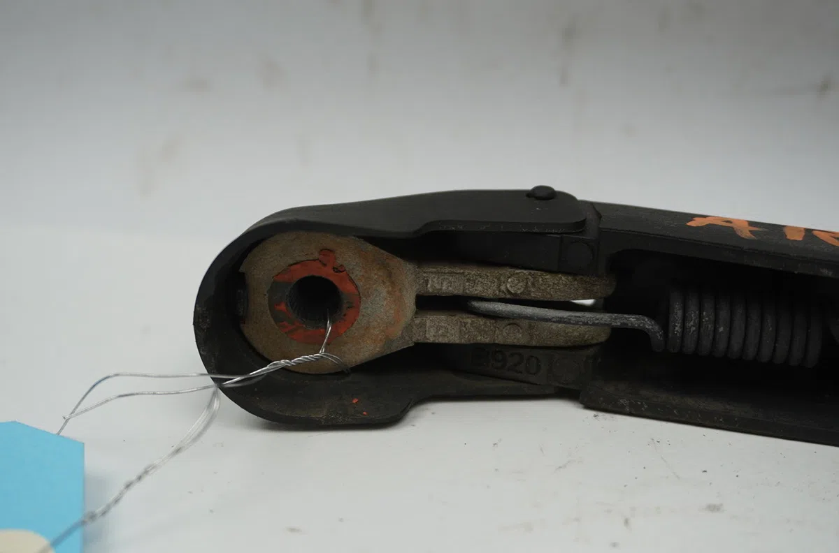 Bras essuie-glace arrière Ford KA (RU8) 1.3 tdci (2008-2016) occasion