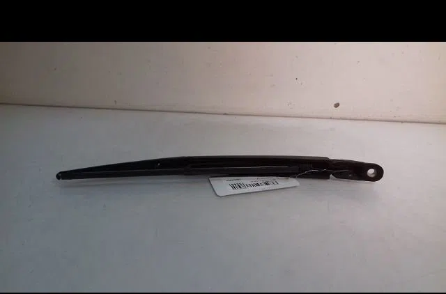 Bras essuie-glace arrière Honda CIVIC VII Hatchback (EU, EP, EV) 1.6 i (ep2, eu8, eu6) (2001-2005) occasion