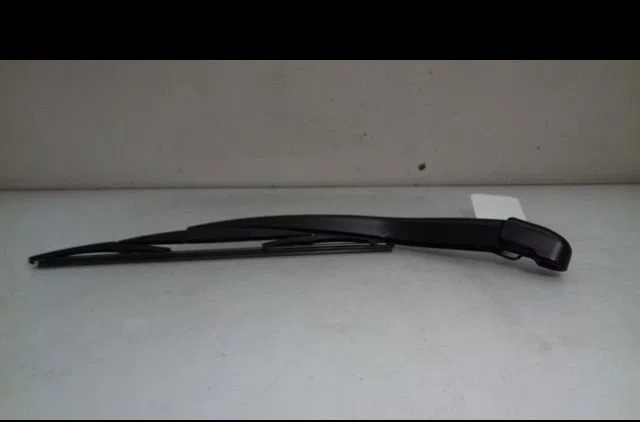 Bras essuie-glace arrière Mazda 2 (DY) 1.4 (2003-2007) occasion