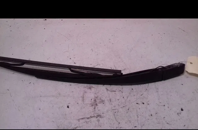 Bras essuie-glace arrière Nissan ALMERA II Hatchback (N16) 1.5 (2002-2006) occasion