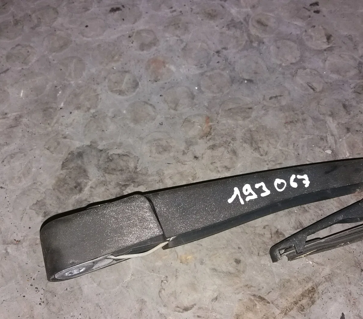 Bras essuie-glace arrière Opel ASTRA H GTC (A04) 1.9 cdti 16v (l08) (2005-2010) occasion