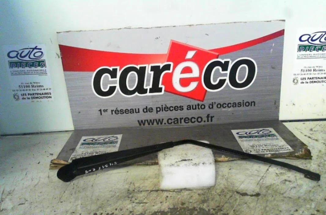 Bras essuie-glace arrière PEUGEOT 205  205 PHASE 2 occasion