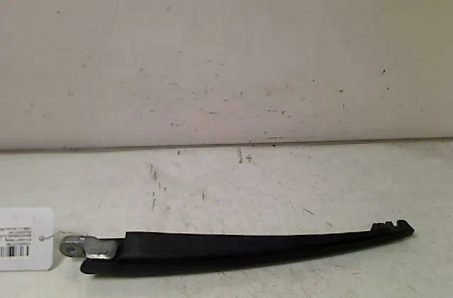 Bras essuie-glace arrière Peugeot 207-207 (WA_, WC_) 1.4 hdi (2006-2015) 5 portes occasion