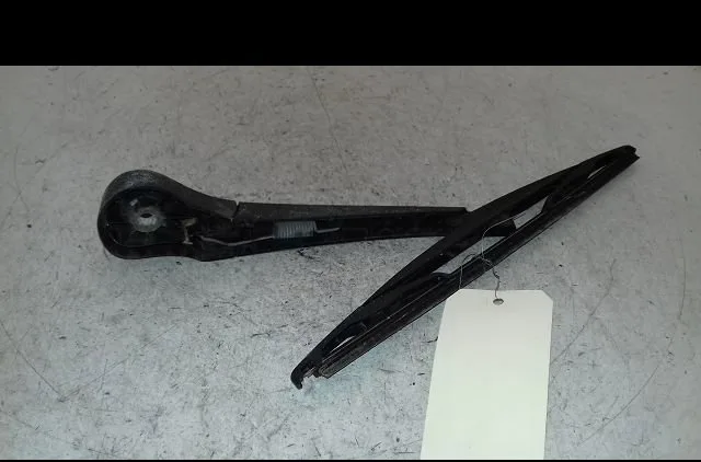 Bras essuie-glace arrière Renault CLIO III (BR0-1, CR0-1) 1.5 dci (c-br0g, c-br1g) (2005-2012) 5 portes occasion