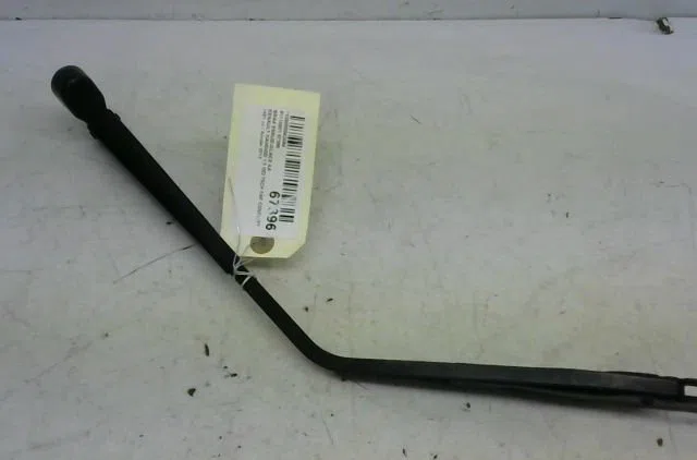 Bras essuie-glace arrière Renault KANGOO Express (FW0-1_) 1.5 dci 75 (fw07, fw10, fw04) (2010) 4 portes occasion
