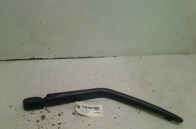 Bras essuie-glace arrière Renault MEGANE I (BA0-1_) 1.9 dci (ba05, ba1f) (2001-2003) occasion