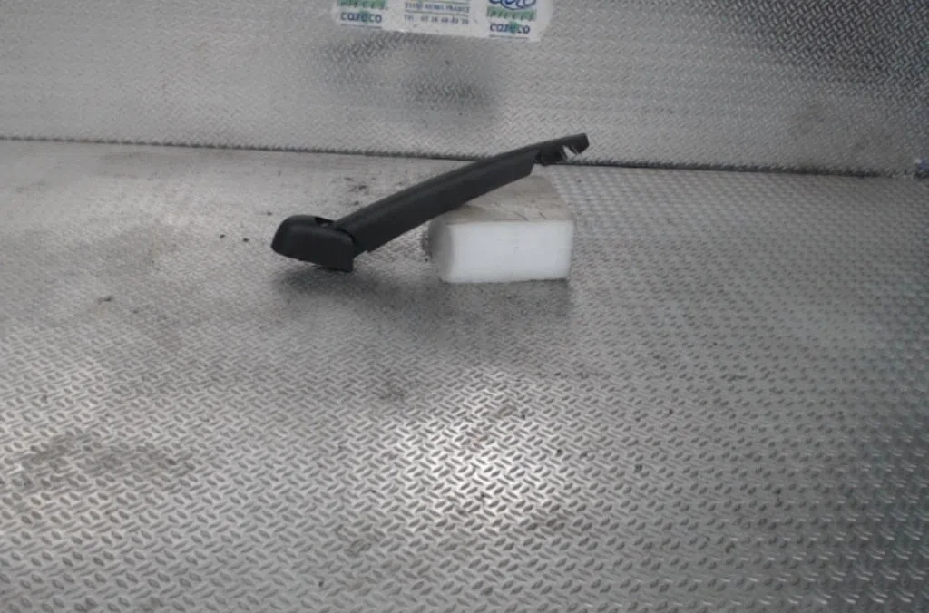 Bras essuie-glace arrière Renault MEGANE II (BM0-1_, CM0-1_) 1.5 dci (bm0f, bm0t, bm2b, cm0f, cm0t) (2002-2008) 5 portes