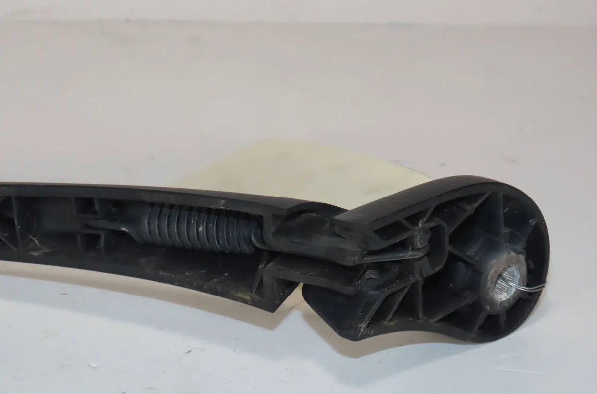 Bras essuie-glace arrière Renault MEGANE III Grandtour (KZ0-1) 1.5 dci (kz09, kz0d, kz1g, kz29, kz14, kz1w, kz10, kz1f,.