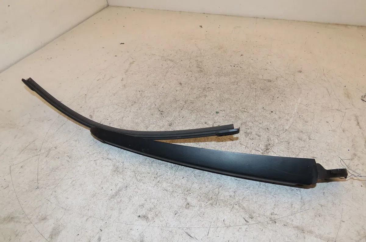 Bras essuie-glace arrière Seat IBIZA IV (6J5, 6P1) 1.2 tdi (2010-2015) occasion