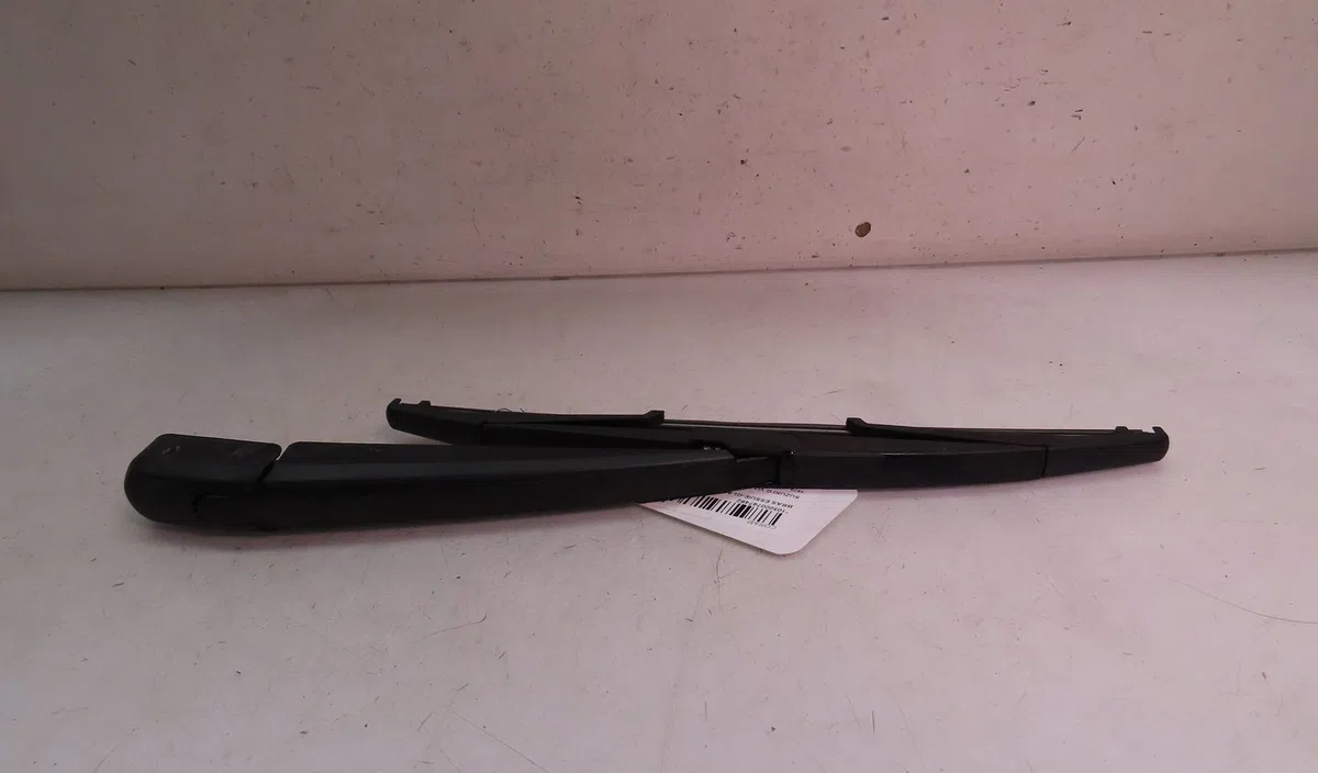 Bras essuie-glace arrière Suzuki GRAND VITARA II (JT, TE, TD) 1.9 ddis traction intégrale (jt419, td44, jb419wd,... (200
