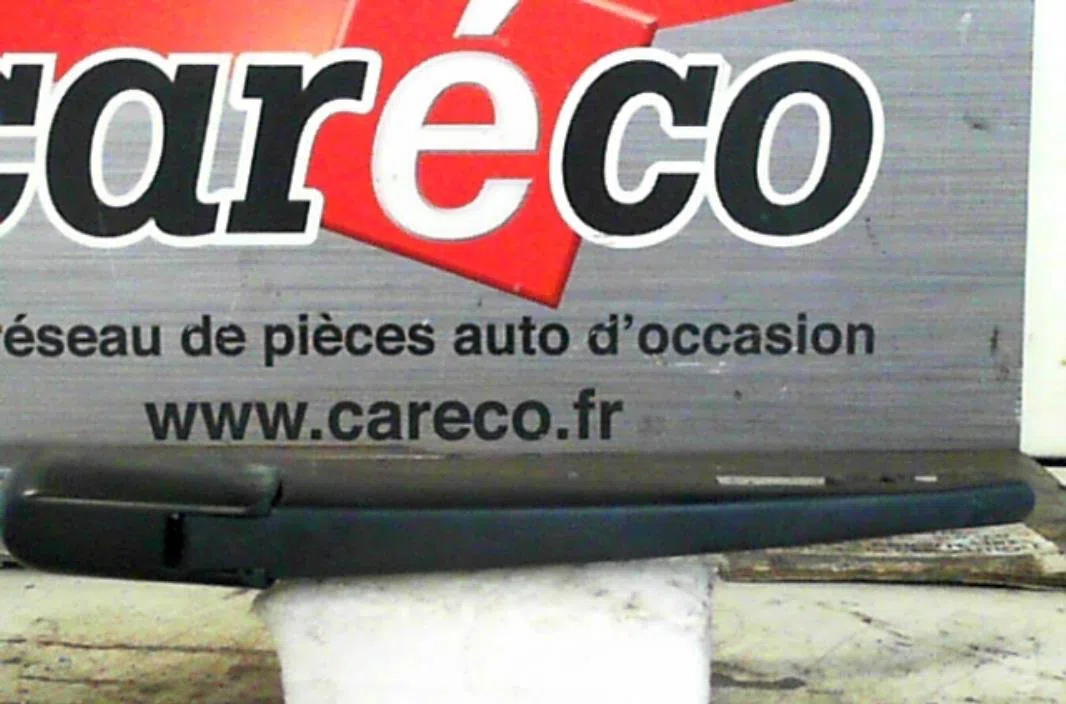 Bras essuie-glace arrière SUZUKI SWIFT 3  SWIFT 3 occasion